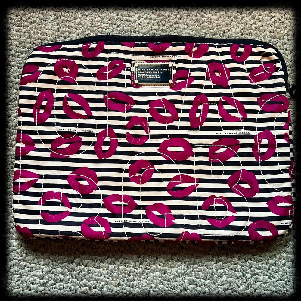 Marc Jacobs laptop case